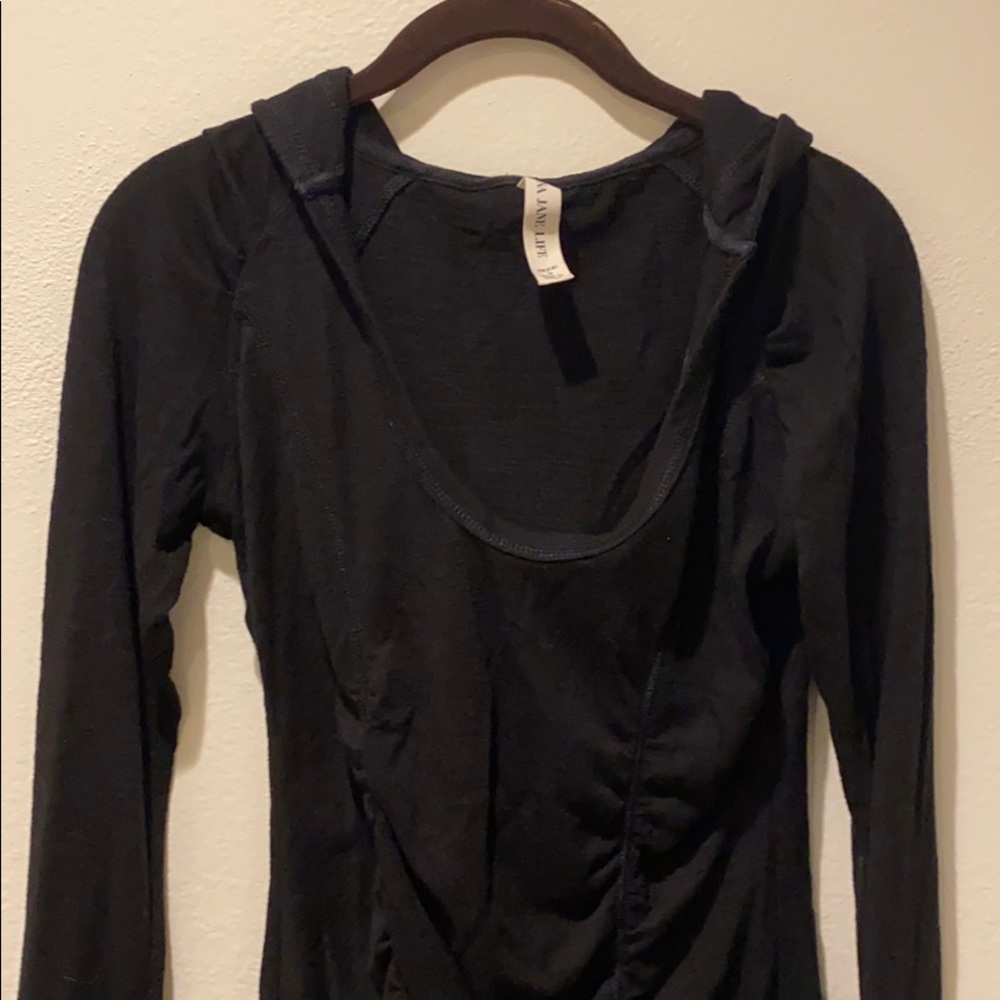 Lorna Jane Active long sleeve hooded shirt